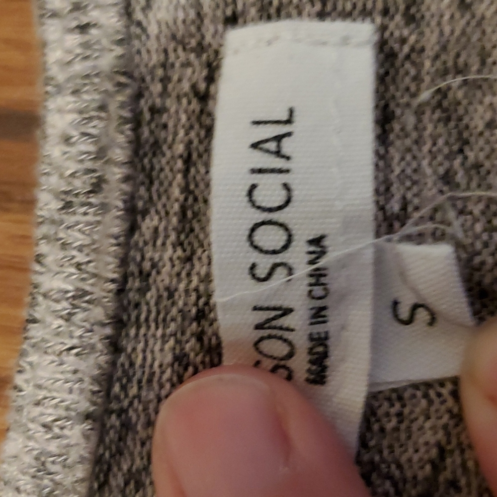 Bundle of girl's clothes 5/6 - Picture 5 of 6